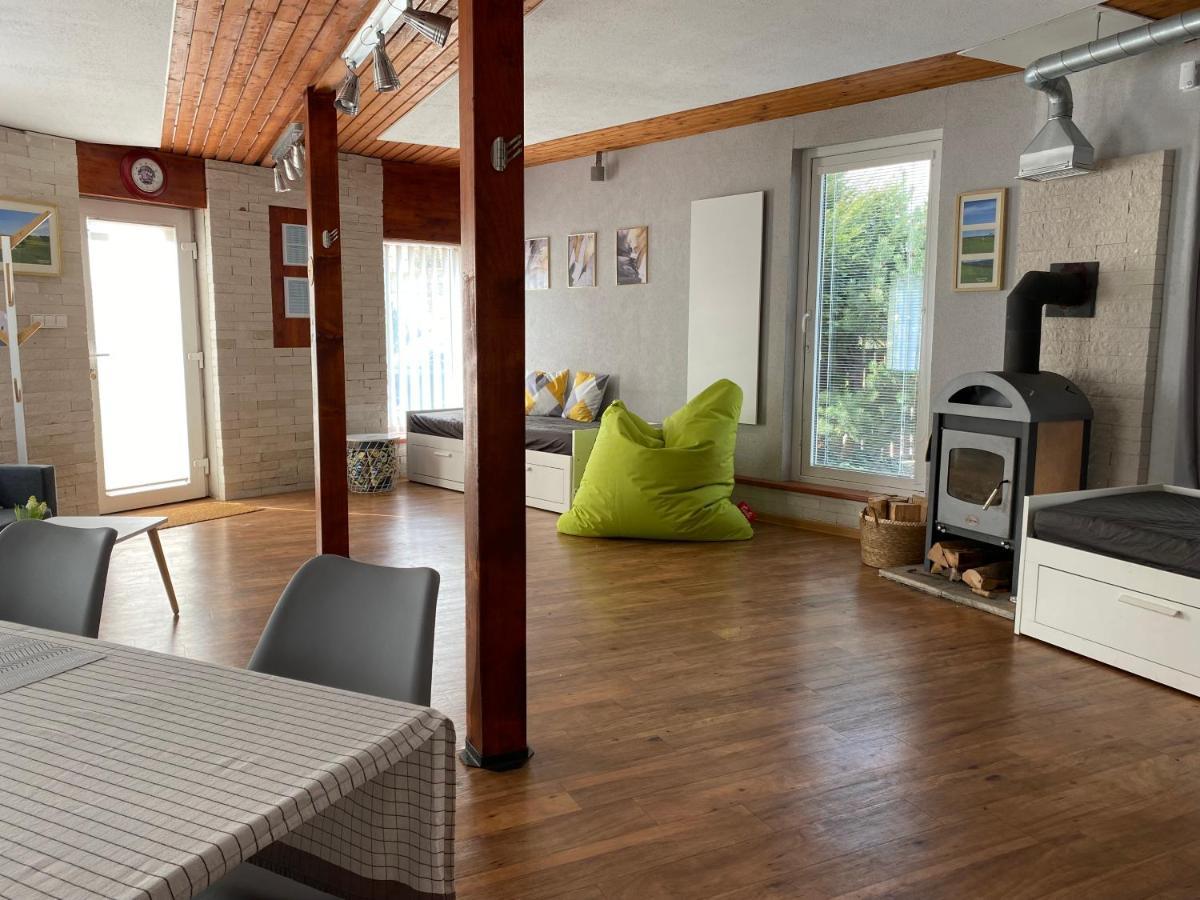 Apartament U Vrabcaka Zlonin Zewnętrze zdjęcie